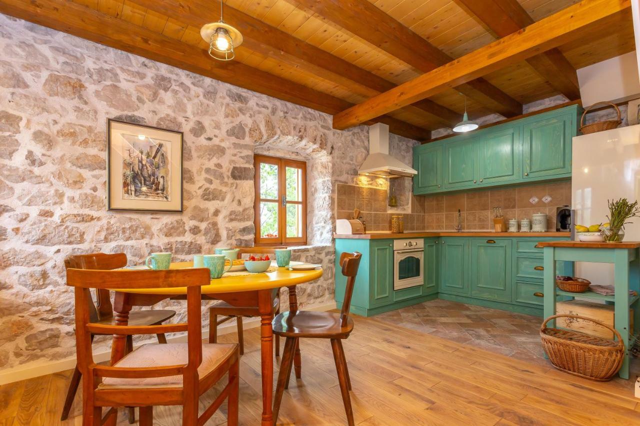 Rustica House *