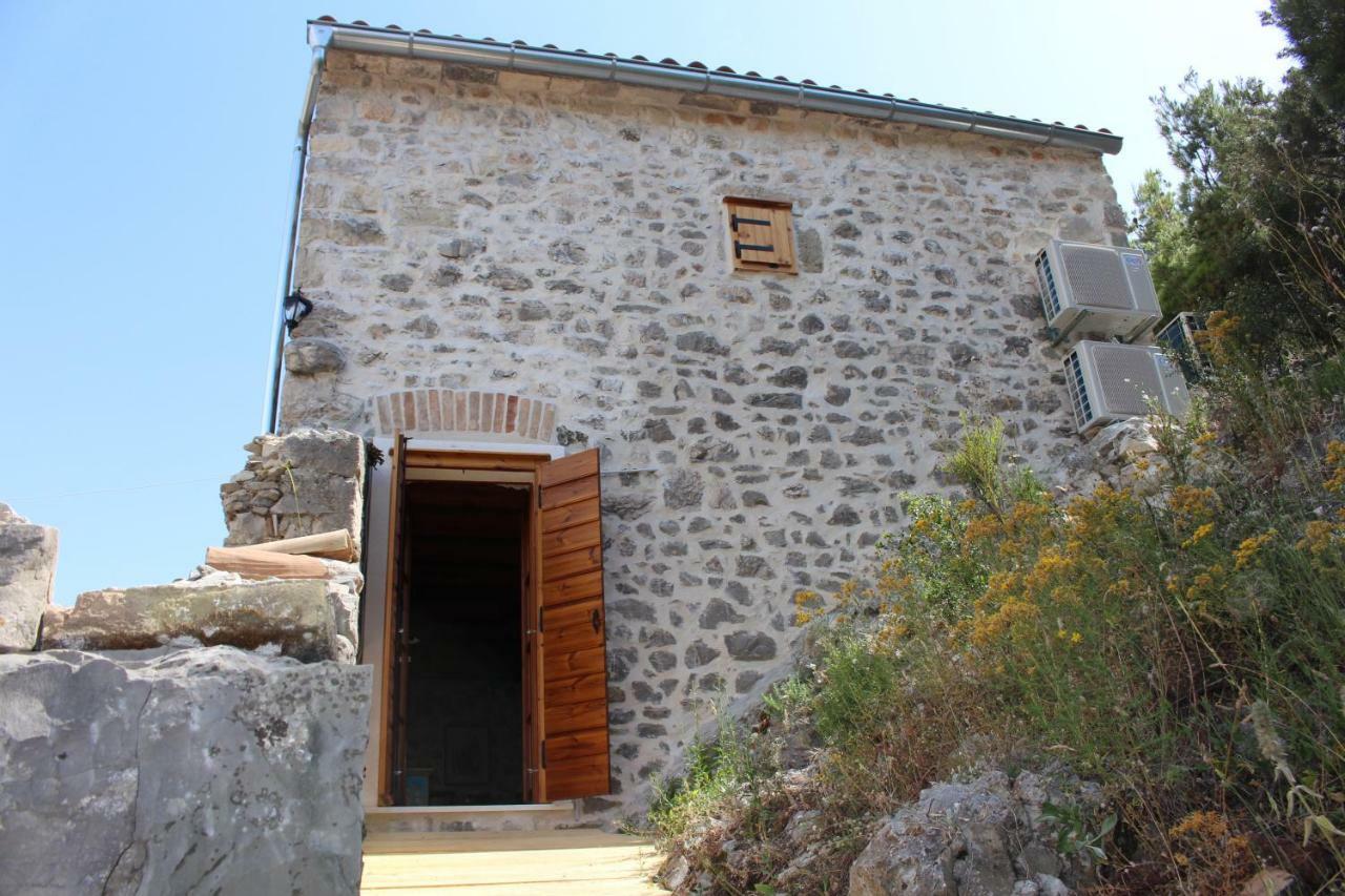 Rustica House *